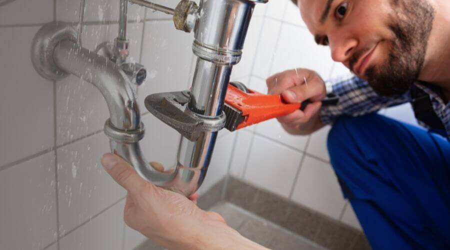 Professional Tankless Water Heater Installation in Saint Hedwig, TX